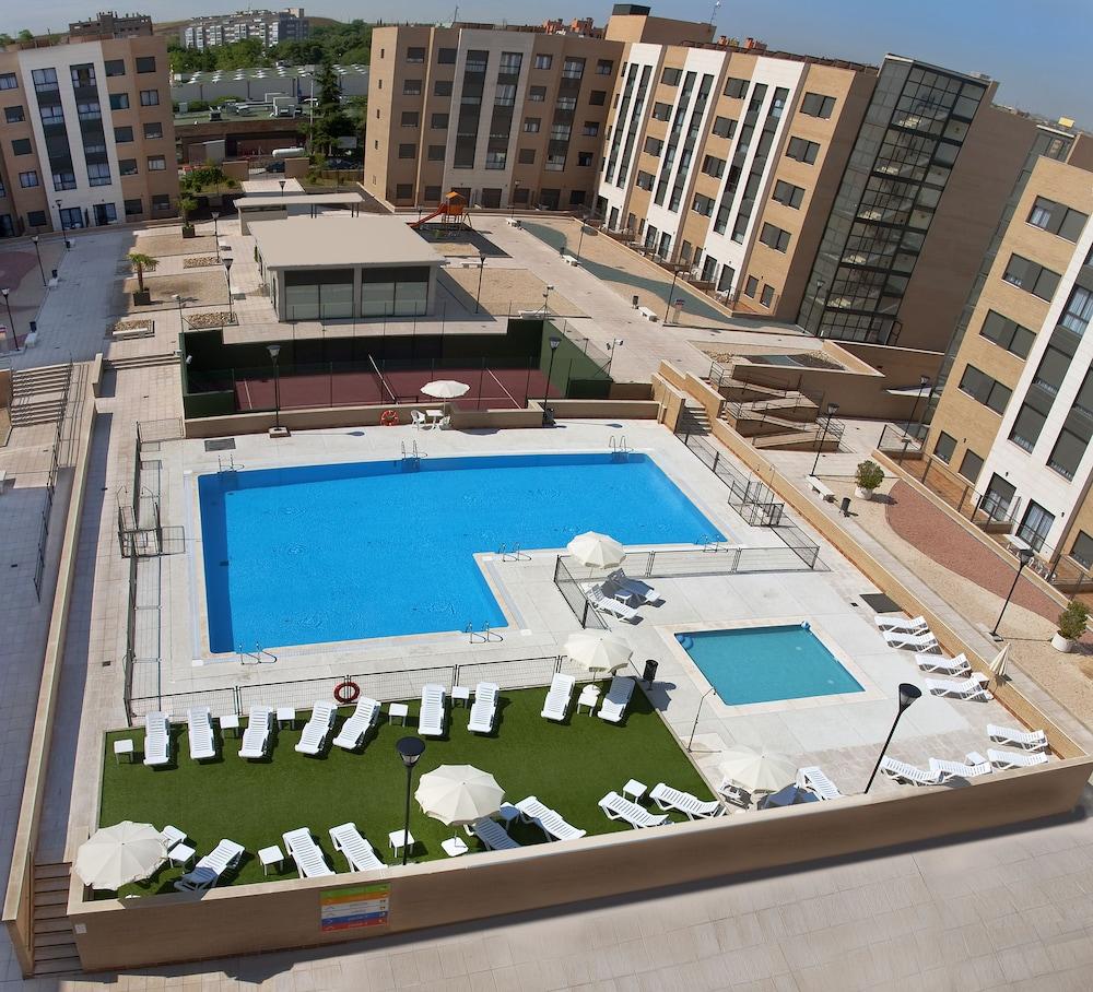 מדריד Compostela Suites מראה חיצוני תמונה